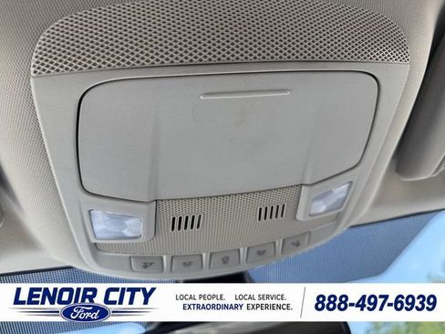 Certified 2024 Ford Edge SEL w/ Convenience Package AWD/4WD image 17