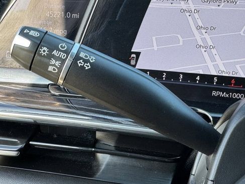 Used 2022 Cadillac Escalade Sport w/ Touring Package image 25