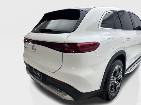 Used 2023 Mercedes-Benz EQS 450+ SUV image 18