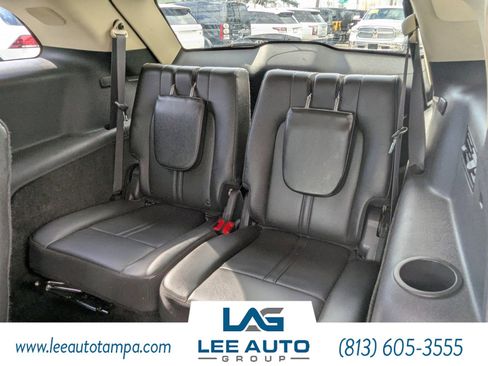 Used 2018 Lincoln MKT AWD image 14