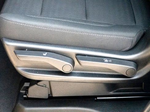 Used 2022 Chevrolet Tahoe LS image 28