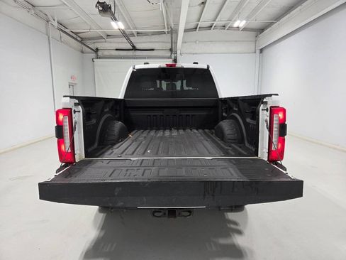 Used 2023 Ford F250 Lariat w/ Chrome Package AWD/4WD image 7