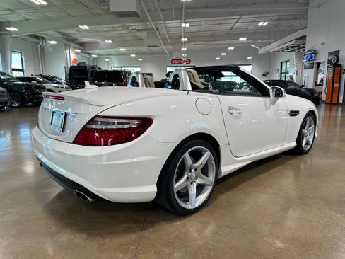 Used 2016 Mercedes-Benz SLK 300 image 14