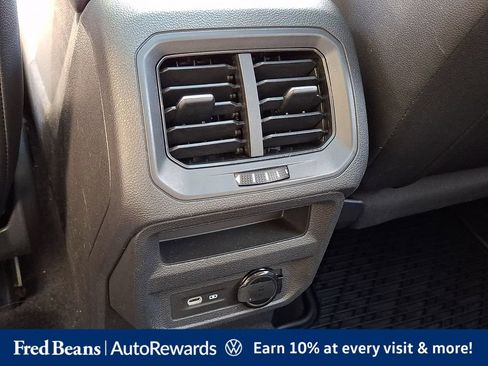Certified 2023 Volkswagen Tiguan SE w/ Panoramic Sunroof Package AWD/4WD image 16
