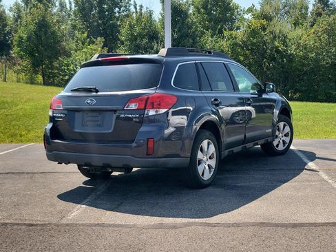 Used 2011 Subaru Outback 2.5i Premium AWD/4WD image 8