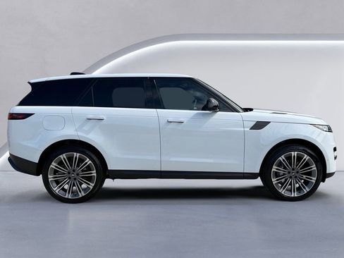 New 2025 Land Rover Range Rover Sport SE image 3