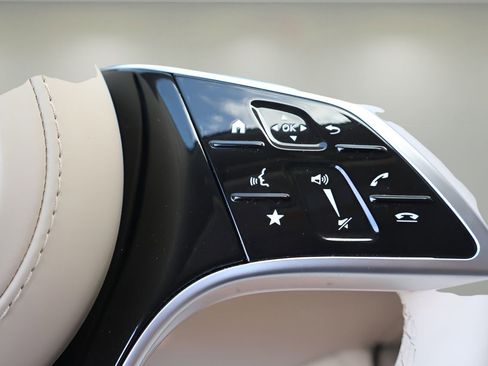 Used 2024 Mercedes-Benz Maybach S 680 4MATIC image 25