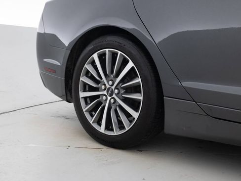 Used 2017 Lincoln MKZ Premiere image 19