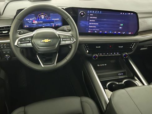 New 2026 Chevrolet Suburban LT w/ Comfort Package RWD image 28