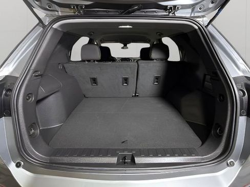 Used 2023 Chevrolet Equinox LT FWD image 27