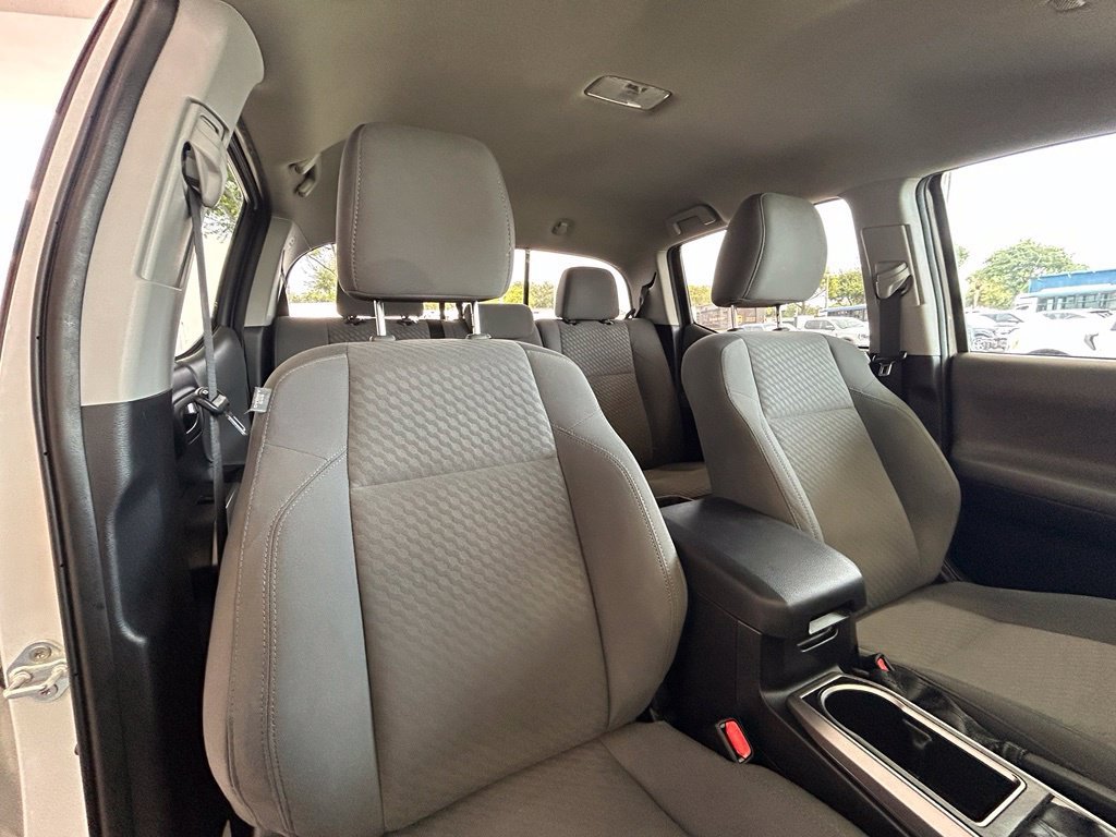 Used 2021 Toyota Tacoma SR5 RWD image 29
