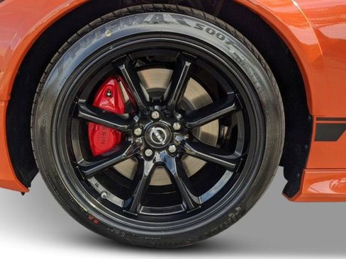 New 2024 Nissan Z Performance w/ Heritage Edition RWD image 9