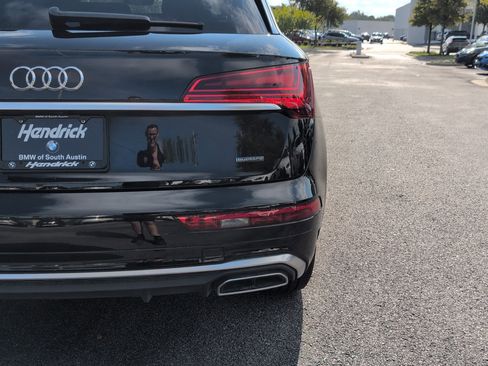 Used 2021 Audi Q5 e Premium Plus w/ Premium Plus Package image 11