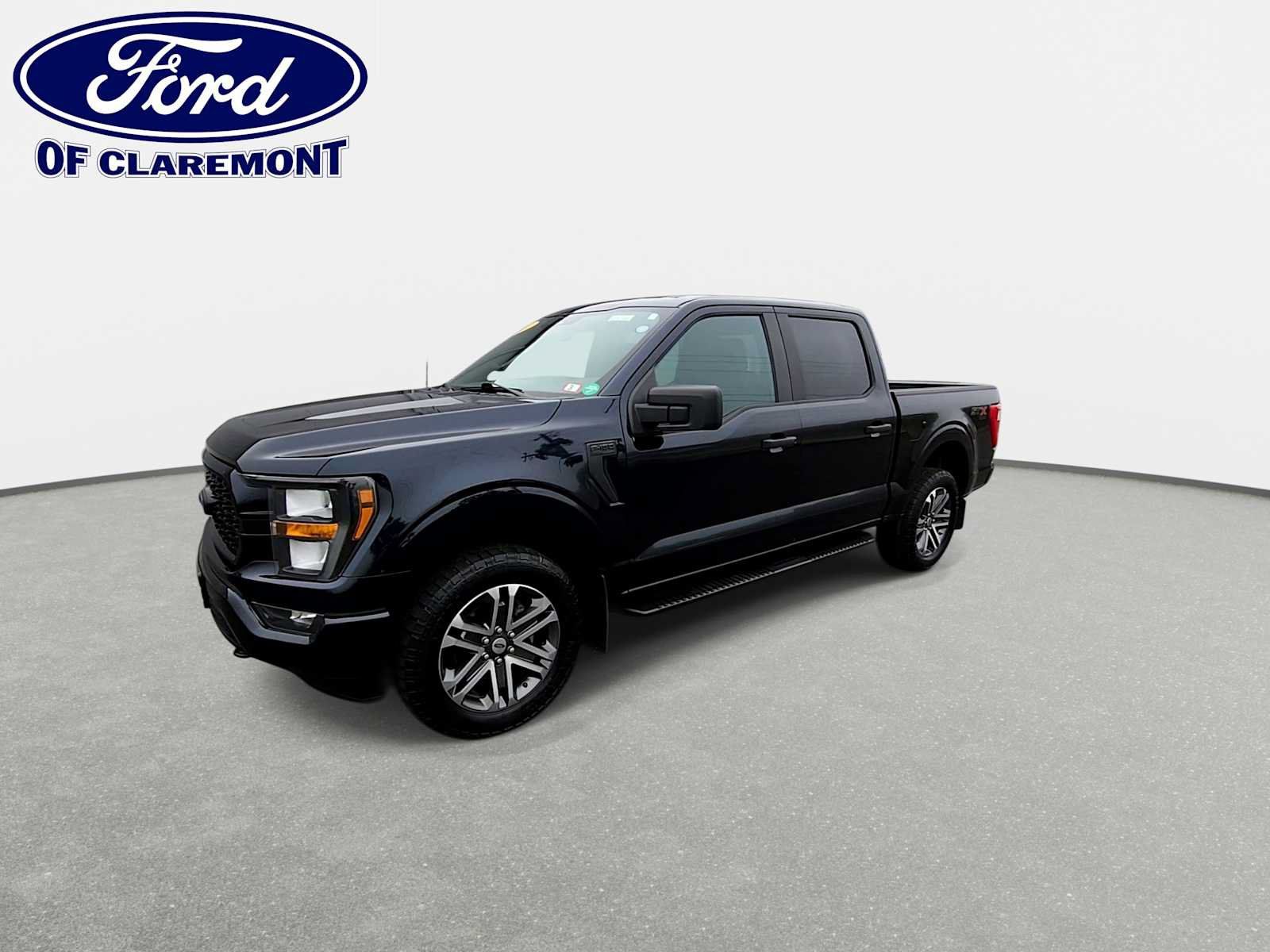 Used 2023 Ford F150 XL w/ STX Appearance Package AWD/4WD image 4