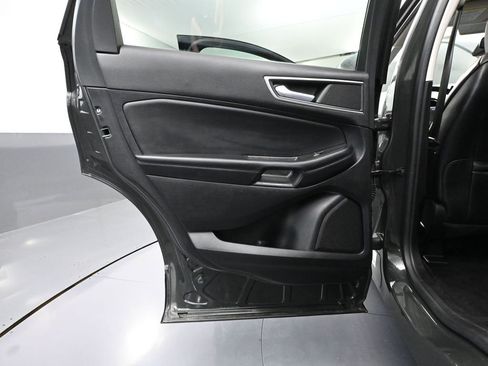 Used 2022 Ford Edge SEL w/ Convenience Package image 37