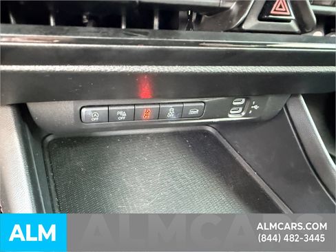 Used 2026 Dodge Charger Scat Pack w/ Blacktop Package AWD/4WD image 17