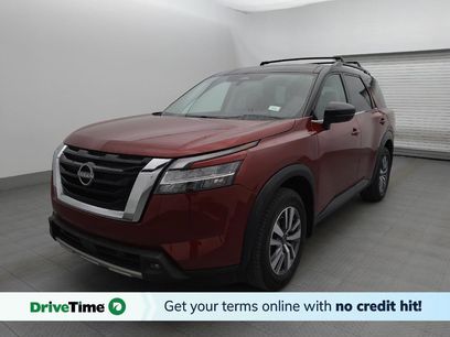 Used 2023 Nissan Pathfinder SL