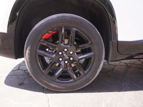 Used 2023 Chevrolet Traverse Premier w/ Redline Edition FWD image 37