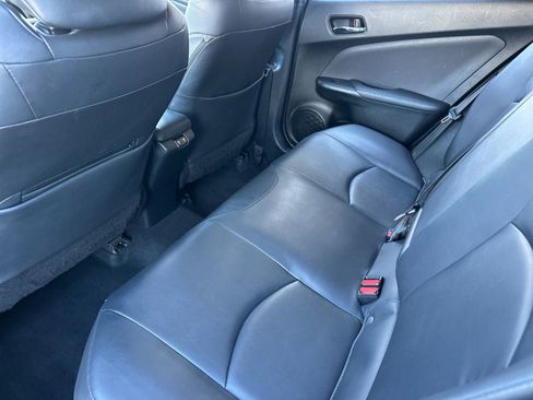 Used 2022 Toyota Prius Prime XLE image 11