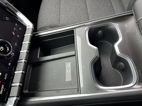 New 2026 GMC Acadia Elevation image 31