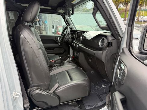 Used 2023 Jeep Wrangler Sahara w/ Cold Weather Group image 35