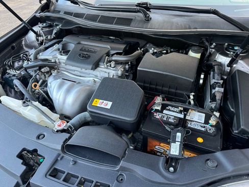 Used 2017 Toyota Camry SE image 30