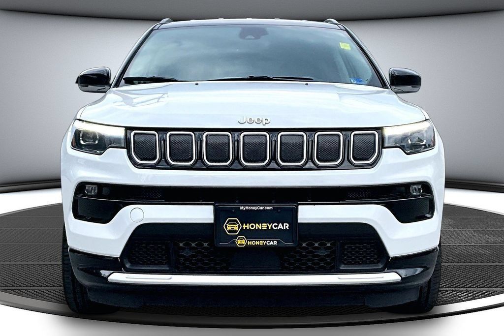Used 2022 Jeep Compass Limited w/ Elite Group AWD/4WD image 2