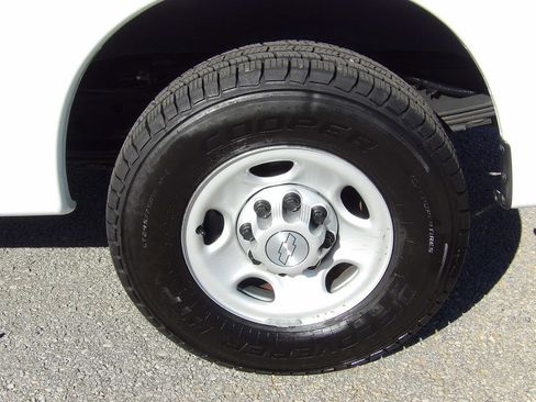 Used 2020 Chevrolet Express 2500 w/ Safety Package image 49