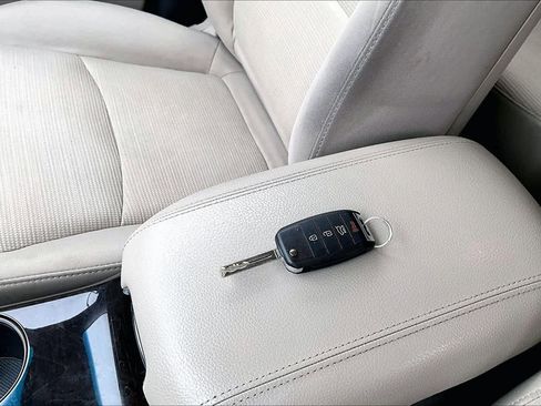 Used 2015 Kia Sorento LX image 13