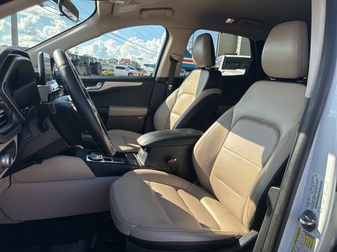 Used 2020 Ford Escape SEL image 27