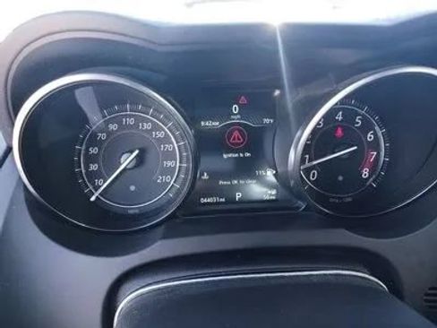 Used 2016 Jaguar F-TYPE R AWD/4WD image 2