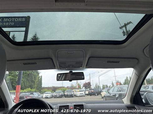 Used 2006 Volkswagen Jetta TDI image 16