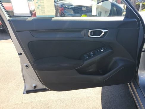 Certified 2025 Honda Civic Sport image 18