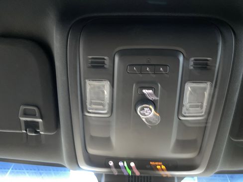 Used 2024 Chevrolet Tahoe LT image 27