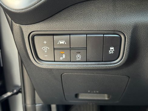 Used 2022 Kia Soul LX w/ Technology Package FWD image 16
