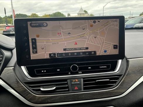 Certified 2024 Nissan Altima 2.5 SV w/ SV Premium Package image 20