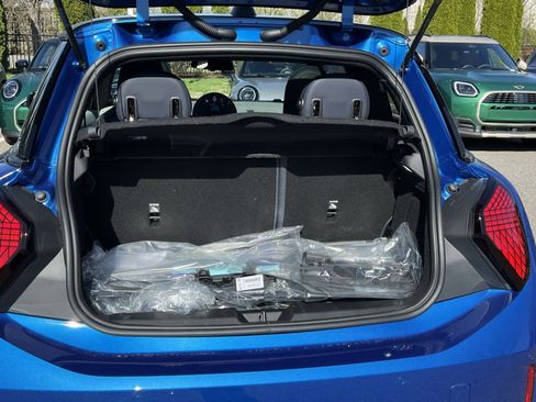 New 2026 MINI Cooper 2-Door Hardtop image 24