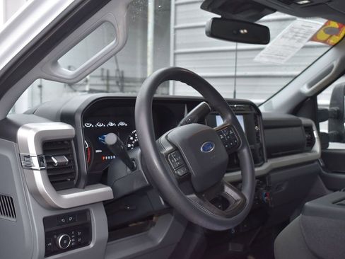 Used 2023 Ford F350 XLT w/ FX4 Off-Road Package image 14