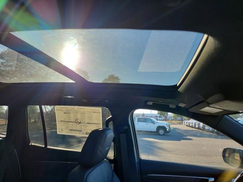 New 2026 Buick Enclave Avenir w/ Super Cruise Package image 8