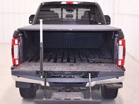 Certified 2019 Ford F350 Lariat w/ Lariat Ultimate Package AWD/4WD image 41