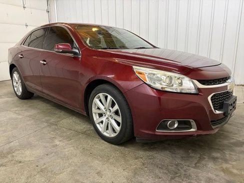 Used 2015 Chevrolet Malibu LTZ FWD image 2