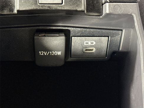 Certified 2022 Toyota Corolla SE w/ Carpet Mat Package (TMS) image 31