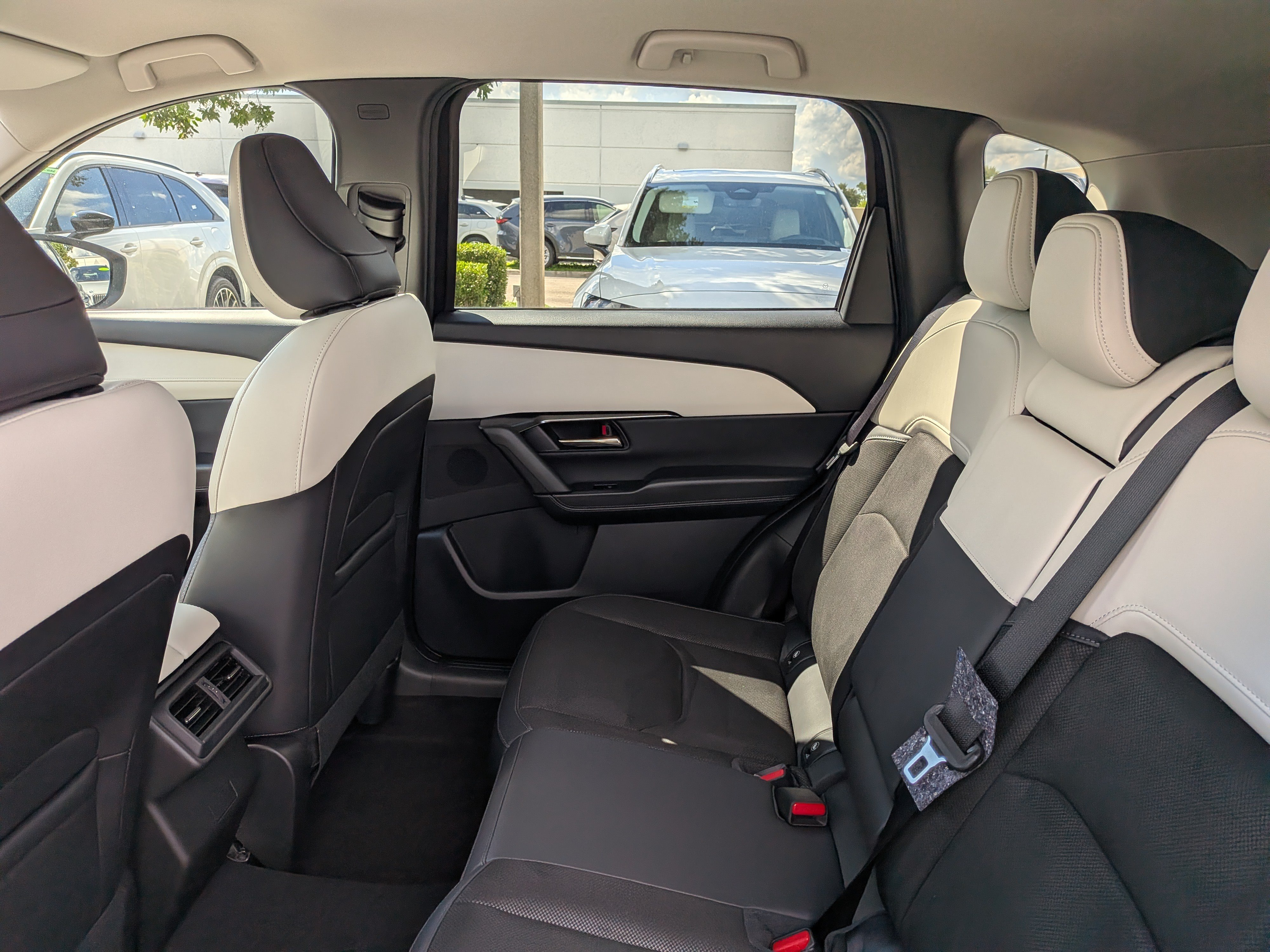New 2026 MAZDA CX-5 Preferred AWD/4WD image 17