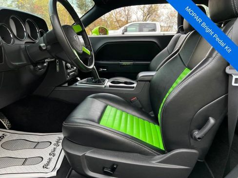 Used 2009 Dodge Challenger R/T image 19