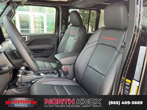 New 2026 Jeep Wrangler Unlimited Rubicon AWD/4WD image 4