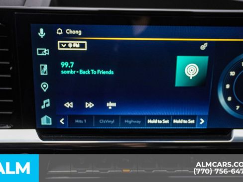 Used 2024 Chevrolet Silverado 2500 LTZ w/ LTZ Convenience Package image 43