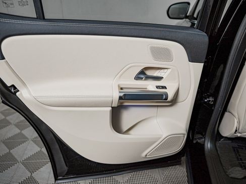 Certified 2023 Mercedes-Benz EQB 300 4MATIC image 25