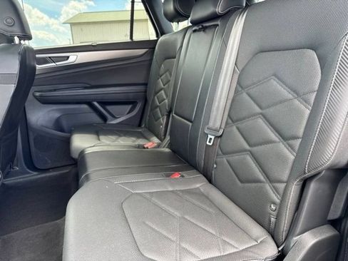Used 2024 Volkswagen Atlas Cross Sport SE w/ Panoramic Sunroof Package AWD/4WD image 24
