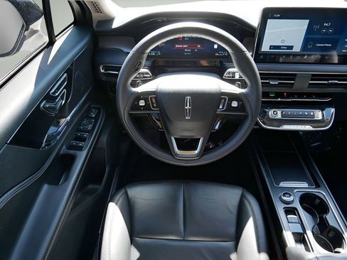 Used 2023 Lincoln Corsair Reserve w/ Equipment Group 201A AWD/4WD image 13