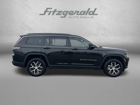 Used 2024 Jeep Grand Cherokee L Limited w/ Luxury Tech Group II image 4